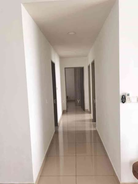 Kediaman Servis untuk Dijual di LakePark Residence @ KL North - Alex Yap - Corridor - PropertyGuru.com.my