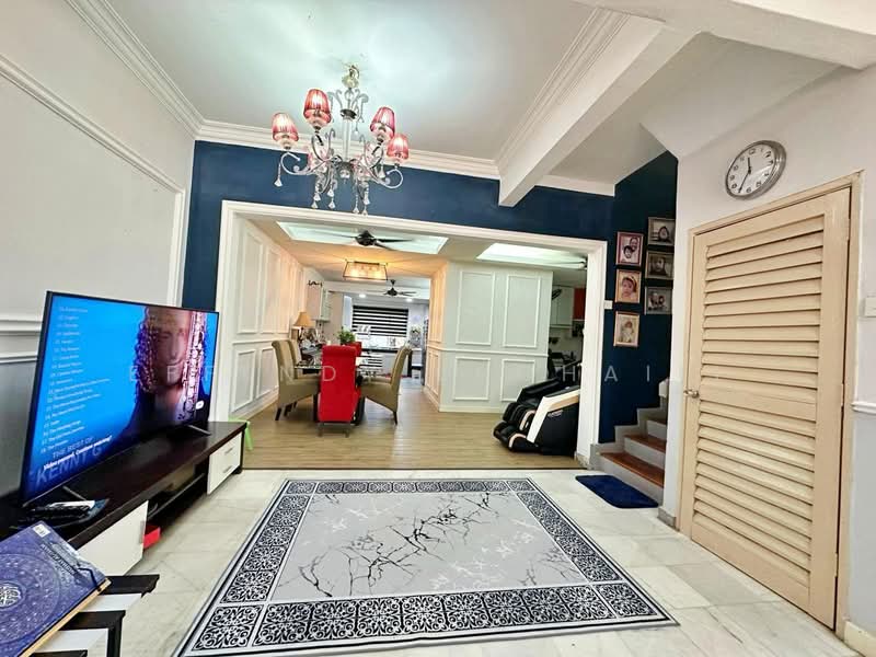 Rumah Teres 2 Tingkat untuk Dijual di Bandar Sri Damansara (Selangor) - Effendy Shohaili - Living Room - PropertyGuru.com.my