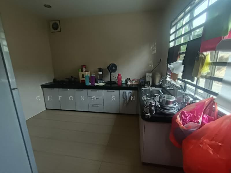 2-storey Terraced House for Sale in Lumut (Perak) - Cheong Sing Har - Kitchen - PropertyGuru.com.my