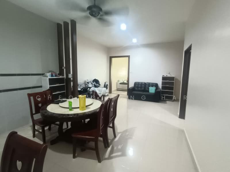 2-storey Terraced House for Sale in Lumut (Perak) - Cheong Sing Har - Living Room - PropertyGuru.com.my