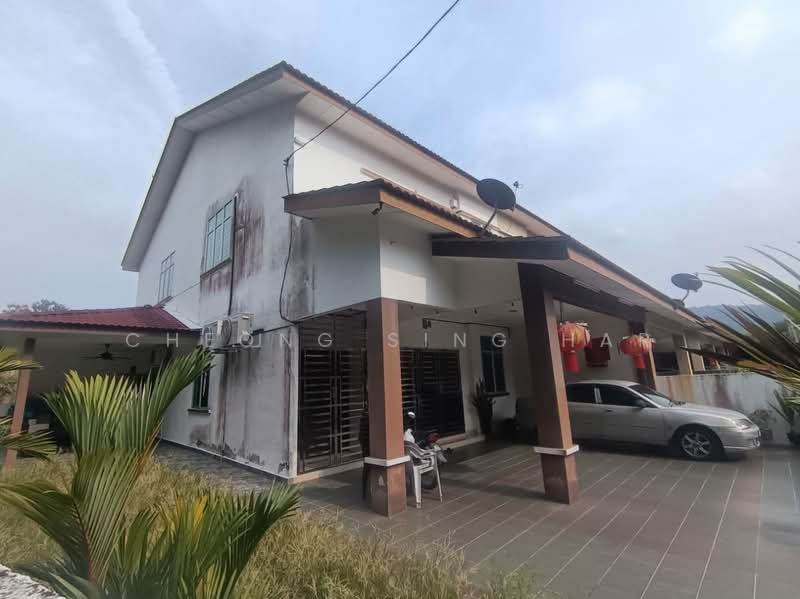 2-storey Terraced House for Sale in Lumut (Perak) - Cheong Sing Har - Exterior - PropertyGuru.com.my