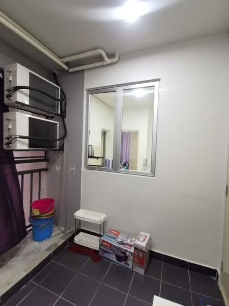 Servis Apartment untuk Dijual di Maxim Residences - Philip Ng - Balcony - PropertyGuru.com.my