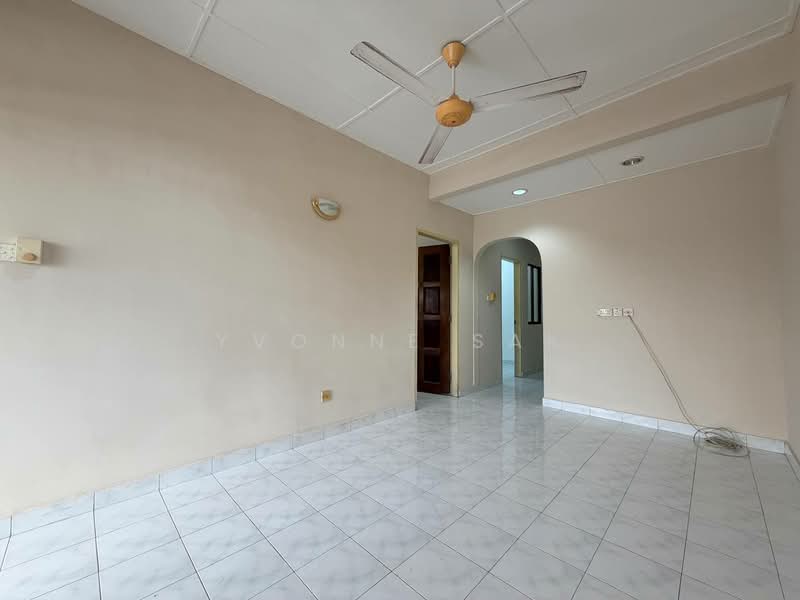 1-storey Terraced House for Sale in Taman Seri Baru (Kota Kinabalu) - Yvonne Sak - Interior - PropertyGuru.com.my