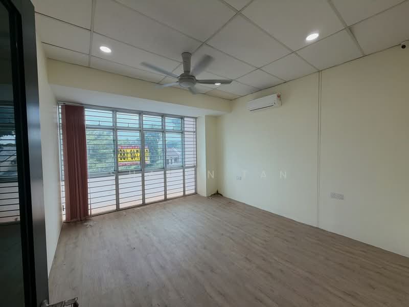 Kedai / Pejabat untuk Disewa di Taman Molek (Johor Bahru) - Sharon Tan - PropertyGuru.com.my