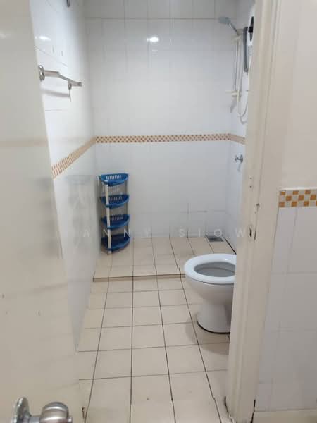Kondominium untuk Dijual di Seri Maya Condominium - Yanny Siow - Bathroom - PropertyGuru.com.my
