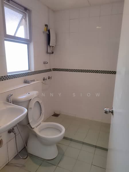 Kondominium untuk Dijual di Seri Maya Condominium - Yanny Siow - Bathroom - PropertyGuru.com.my