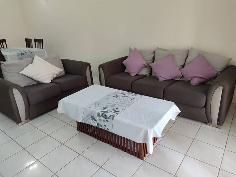 Kondominium untuk Dijual di Seri Maya Condominium - Yanny Siow - Living Room - PropertyGuru.com.my
