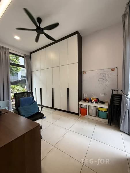 Semi-Detached House for Sale in Setia Alam (Selangor) - Jennie Chew - Bedroom - PropertyGuru.com.my