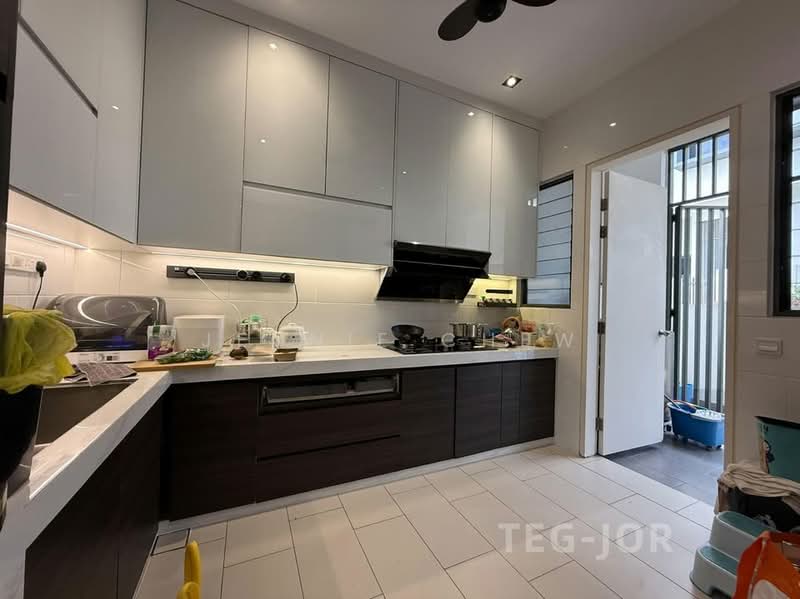 Semi-Detached House for Sale in Setia Alam (Selangor) - Jennie Chew - Kitchen - PropertyGuru.com.my