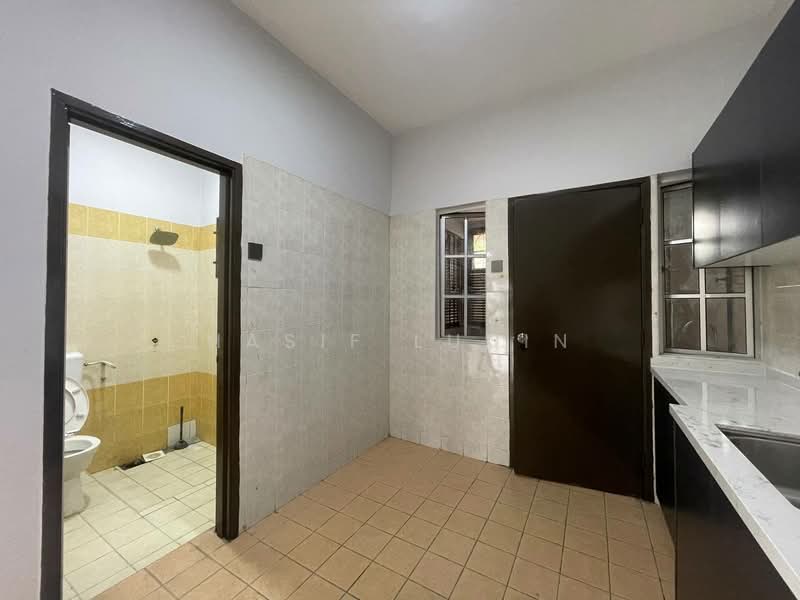 2-storey Terraced House for Sale in Presint 9 (Putrajaya) - Hasif Ludin - Kitchen - PropertyGuru.com.my