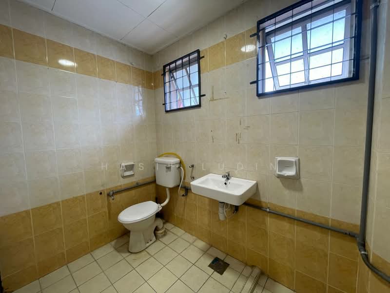 2-storey Terraced House for Sale in Presint 9 (Putrajaya) - Hasif Ludin - Bathroom - PropertyGuru.com.my