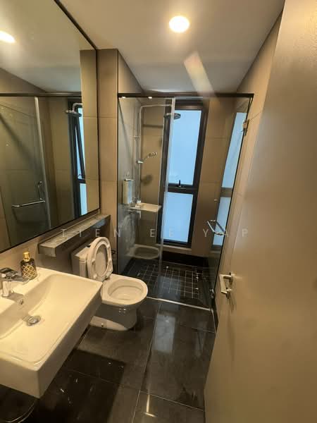 Service Residence for Rent at Bloomsvale Menara Vista Petaling - Tien Ee Yap - Bathroom - PropertyGuru.com.my