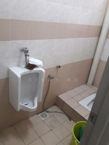 Shop for Rent in Putra Heights (Subang Jaya) - Cindy Ng - Bathroom - PropertyGuru.com.my