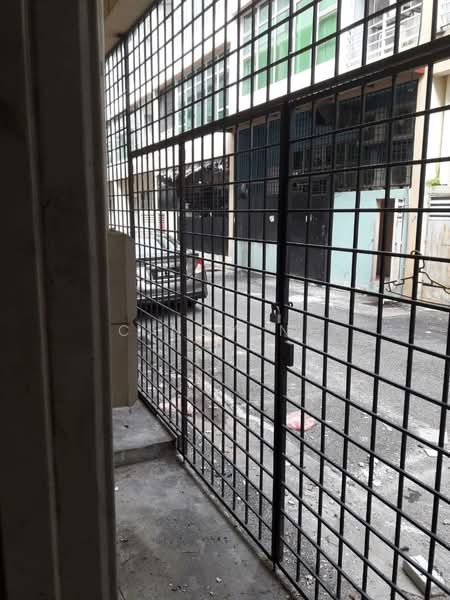 Shop for Rent in Putra Heights (Subang Jaya) - Cindy Ng - Exterior - PropertyGuru.com.my