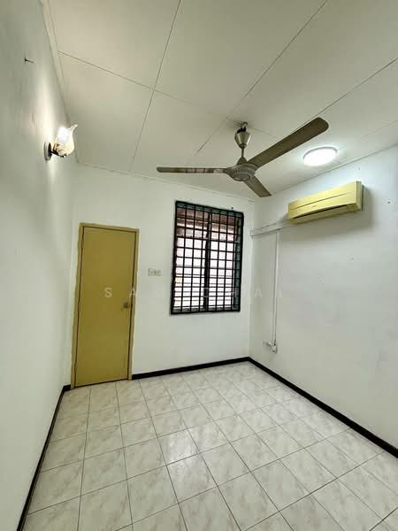 2-storey Terraced House for Sale in Bandar Seri Alam (Masai) - Sam Chai - Interior - PropertyGuru.com.my