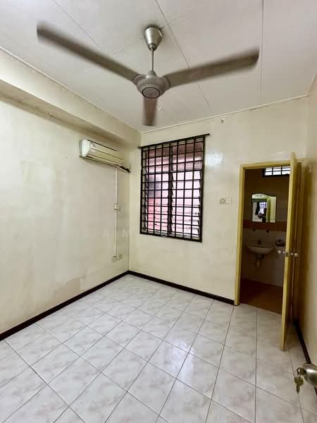 2-storey Terraced House for Sale in Bandar Seri Alam (Masai) - Sam Chai - PropertyGuru.com.my