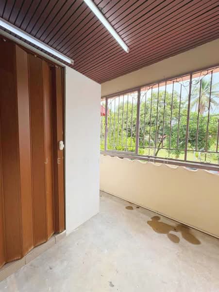 Rumah Teres 2 Tingkat untuk Disewa di Taman Megah (Petaling Jaya) - Jeron Teoh - Balcony - PropertyGuru.com.my