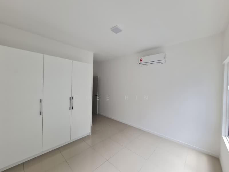 Pangsapuri untuk Disewa di Nadayu 801 - Chee Hin - Bedroom - PropertyGuru.com.my