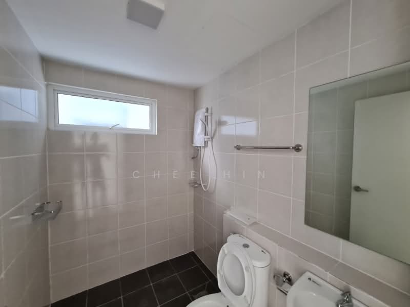 Pangsapuri untuk Disewa di Nadayu 801 - Chee Hin - Bathroom - PropertyGuru.com.my
