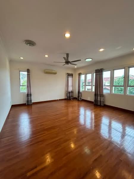 Rumah Berkembar untuk Dijual di Kemuning Utama Permai (Shah Alam) - Ben Lor - Living Room - PropertyGuru.com.my