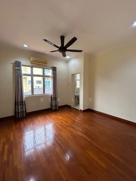 Rumah Berkembar untuk Dijual di Kemuning Utama Permai (Shah Alam) - Ben Lor - Interior - PropertyGuru.com.my