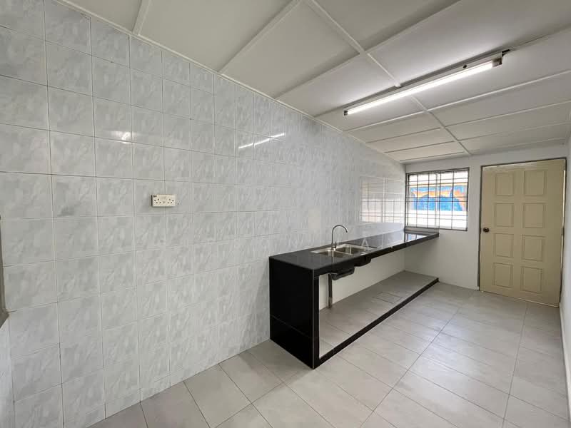 1-storey Terraced House for Sale in Taman Puteri (Kluang) - Gipson Lay - PropertyGuru.com.my