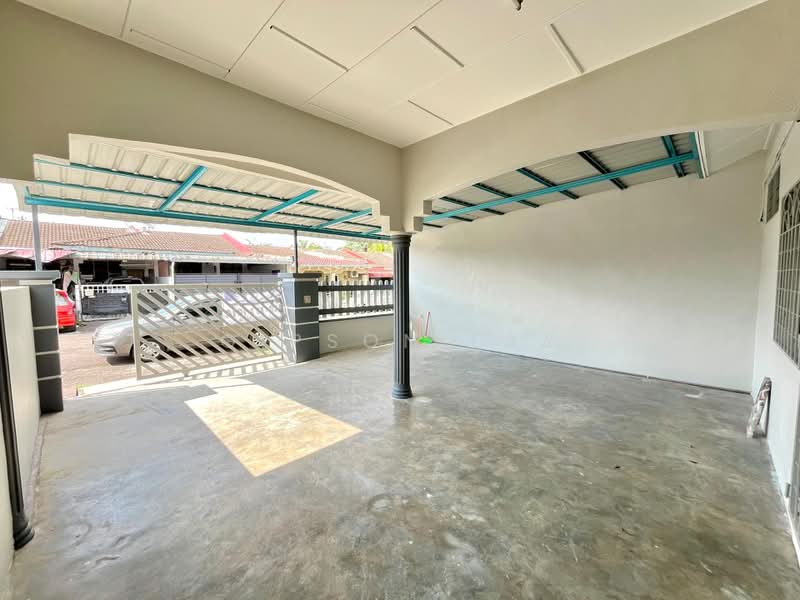 1-storey Terraced House for Sale in Taman Puteri (Kluang) - Gipson Lay - PropertyGuru.com.my