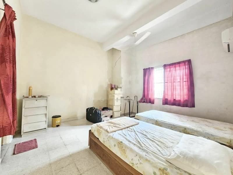 Rumah Teres 2 Tingkat untuk Dijual di Minden Heights (Gelugor) - Ping Koay - Bedroom - PropertyGuru.com.my