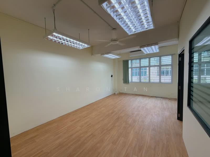 Kedai / Pejabat untuk Disewa di Taman Molek (Johor Bahru) - Sharon Tan - Interior - PropertyGuru.com.my
