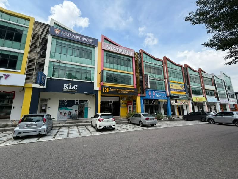 Kedai / Pejabat untuk Disewa di Taman Molek (Johor Bahru) - Sharon Tan - Exterior - PropertyGuru.com.my