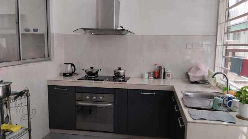 Rumah Teres 2 Tingkat untuk Dijual di Setia Indah 12 (Setia Alam) - Loke . - Kitchen - PropertyGuru.com.my