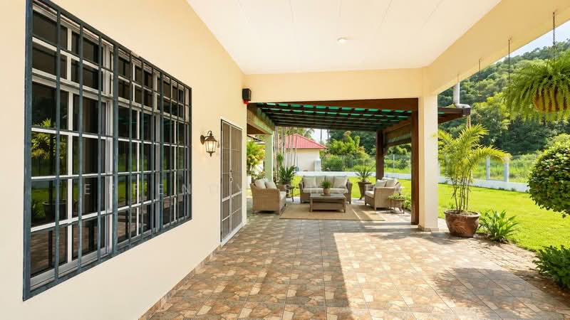 Bungalow House untuk Dijual di Kuala Kubu Bharu (Selangor) - Effendy Shohaili - Exterior - PropertyGuru.com.my