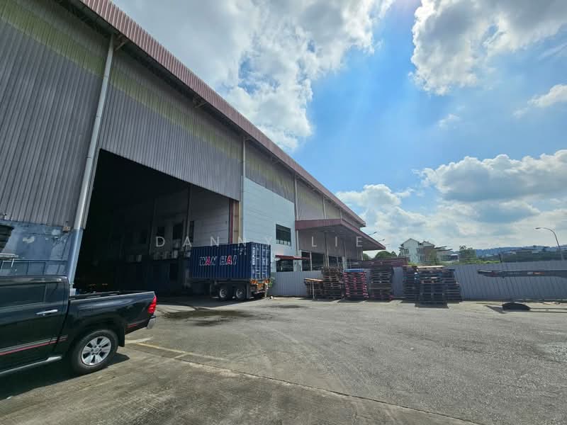 Kilang untuk Disewa di Taman Perindustrian Puchong Utama (Puchong) - Danny Liew - Exterior - PropertyGuru.com.my