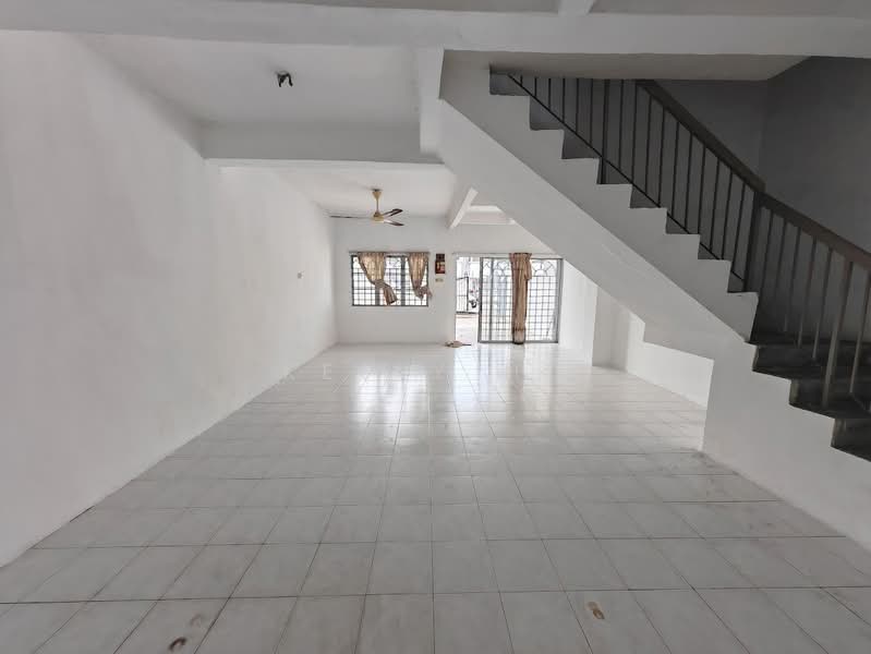 2-storey Terraced House for Sale in Taman Sri Sentosa (Klang) - Kelly Hu - Living Room - PropertyGuru.com.my
