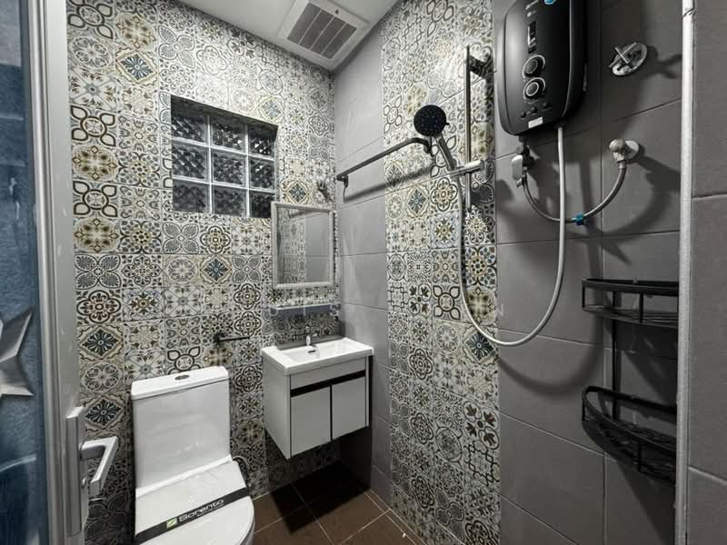 Rumah Teres 1 Tingkat untuk Disewa di Taman Sri Bintang (Kepong) - Louis Chen - Bathroom - PropertyGuru.com.my