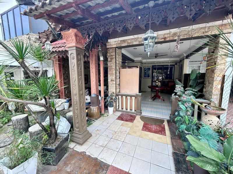 2-storey Terraced House for Sale in Bandar Tasik Puteri (Rawang) - Mohd Adryzam - Exterior - PropertyGuru.com.my