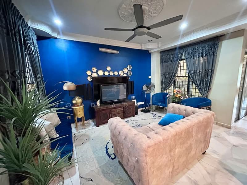 2-storey Terraced House for Sale in Bandar Tasik Puteri (Rawang) - Mohd Adryzam - Living Room - PropertyGuru.com.my