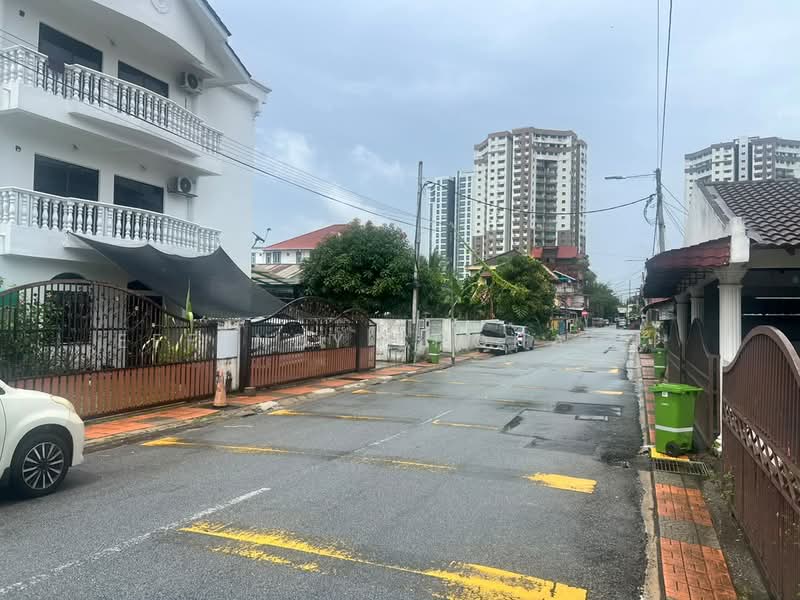 Tanah Kediaman untuk Dijual di Desa Pahlawan (Ampang) - Effendy Shohaili - Exterior - PropertyGuru.com.my