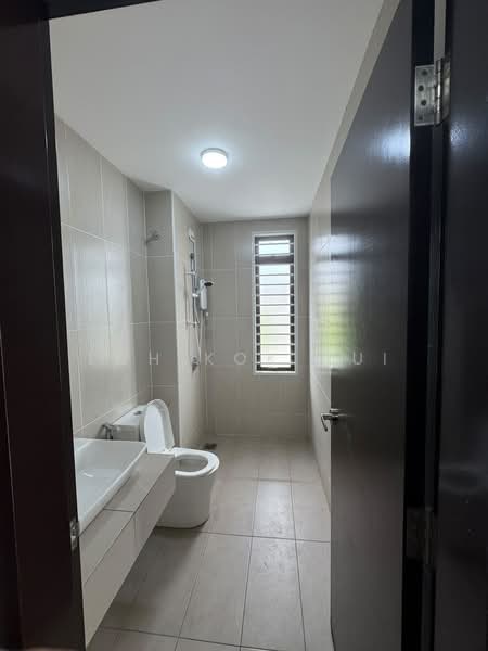 Rumah Teres 2 Tingkat untuk Disewa di Iskandar Puteri (Nusajaya) (Johor) - Loh Kok Hui - Bathroom - PropertyGuru.com.my