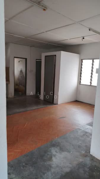 Shop for Rent in Sungai Buloh (Selangor) - Alicia Soo - Interior - PropertyGuru.com.my