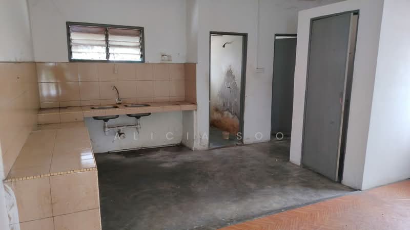 Shop for Rent in Sungai Buloh (Selangor) - Alicia Soo - Kitchen - PropertyGuru.com.my