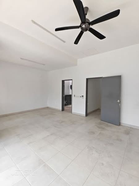 Rumah Teres 2 Tingkat untuk Dijual di Setia Indah 12 (Setia Alam) - Loke . - Interior - PropertyGuru.com.my