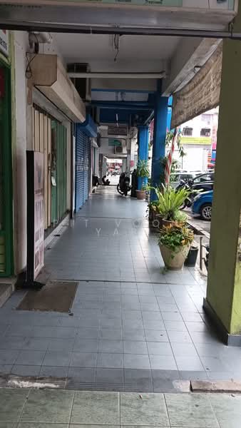 Shop for Rent in Ampang (Kuala Lumpur) - Pit Voon Yap - Exterior - PropertyGuru.com.my