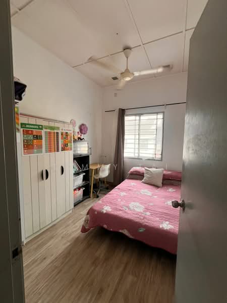 Rumah Teres 2 Tingkat untuk Dijual di Taman Setia Indah (Tebrau) - Tommy Tai - Bedroom - PropertyGuru.com.my