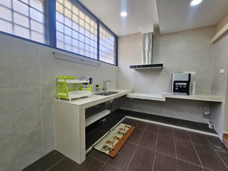 Rumah Teres 2 Tingkat untuk Disewa di Putra Heights (Subang Jaya) - Jason Ooi - Kitchen - PropertyGuru.com.my
