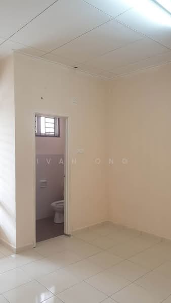 1-storey Terraced House for Sale in Johor Bahru (Johor) - Ivan Ong - Bathroom - PropertyGuru.com.my