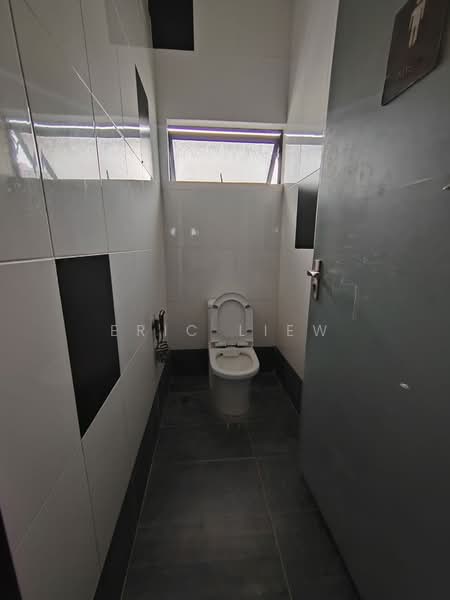 Shop for Rent in Danau Kota (Setapak) - Eric Liew - Bathroom - PropertyGuru.com.my