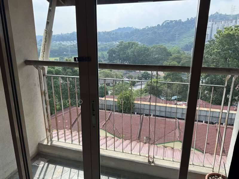 Servis Apartment untuk Disewa di Ritze Perdana 1 - Soo See Beng - Balcony - PropertyGuru.com.my