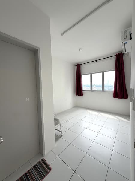 Kondominium untuk Disewa di Residensi Sateria - Nini Malini - Master Bedroom - PropertyGuru.com.my