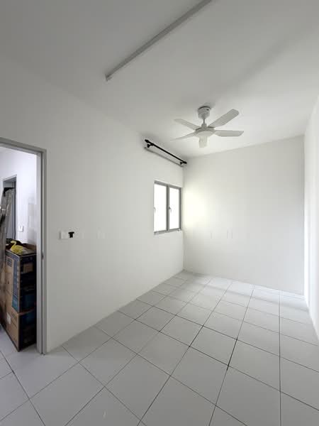 Kondominium untuk Disewa di Residensi Sateria - Nini Malini - Bedroom 3 - PropertyGuru.com.my